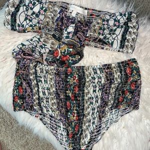 Patterned bathing suit
